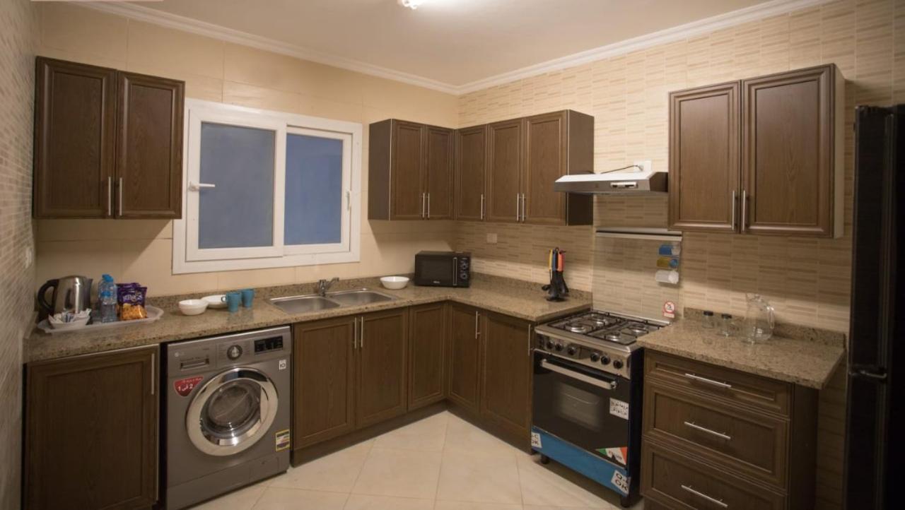 Parkside Boutique 3 Bbr Serviced - Ocean Blue - Near Airport Apartament *